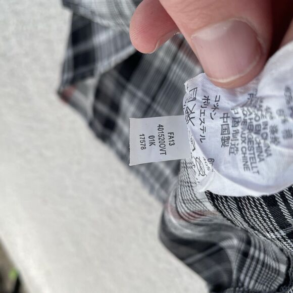 Oakley Shirt Mens Small White Black Plaid Long Sleeve Button Collared Surf Skate - Picture 11 of 16